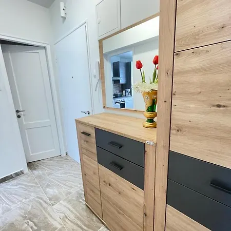 Marina Apartment *