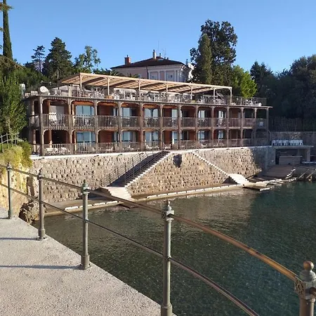 Marina Apartment